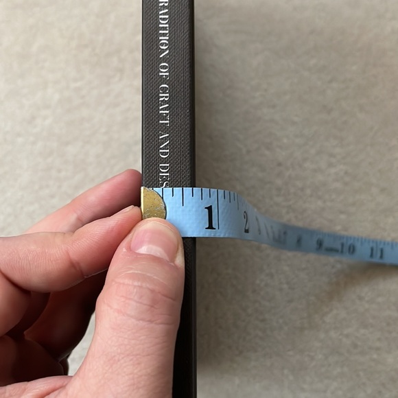 Beautiful coffee table book - Picture 9 of 9